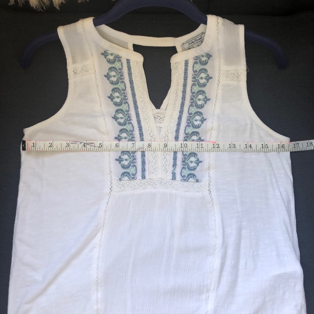 Lucky Brand embroidered tank - Picture 6 of 8